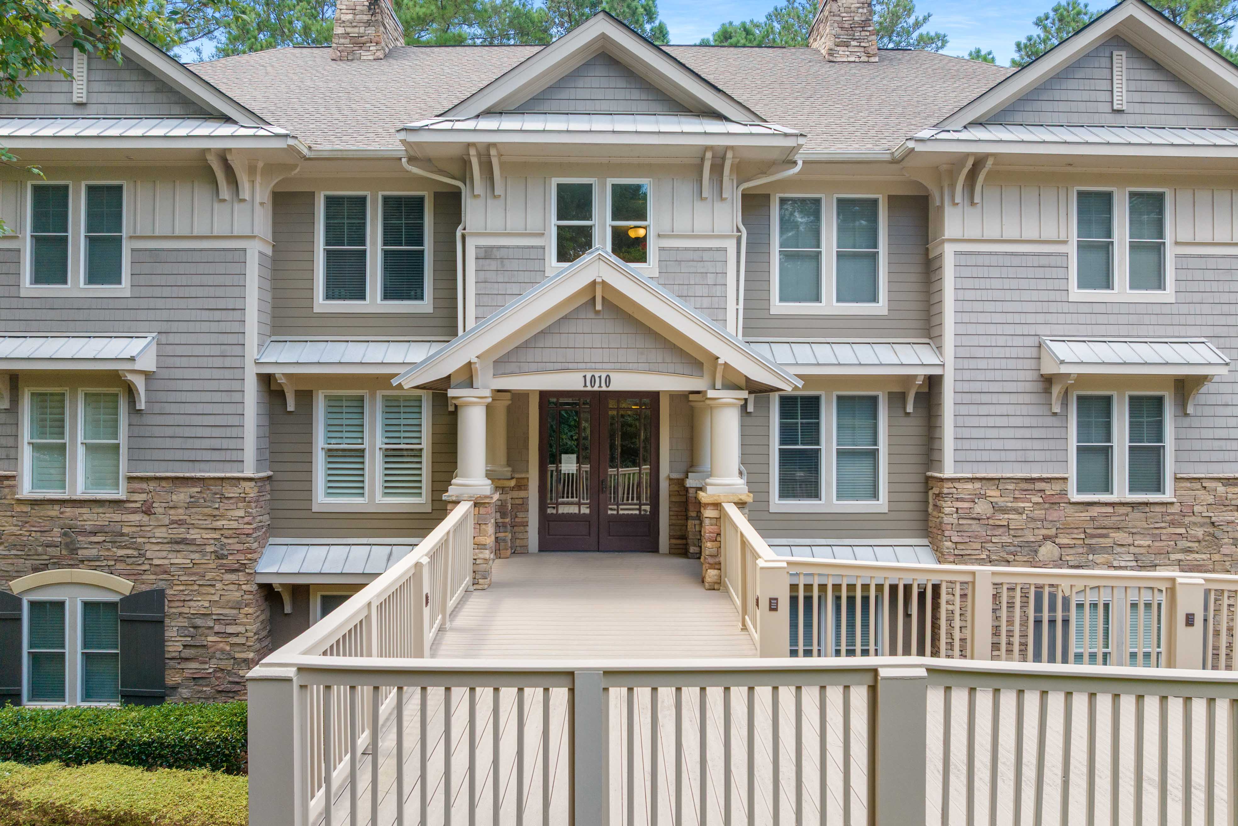 1010C Portage Trail image 3